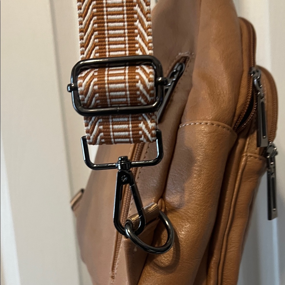 Latmap Elegant Tan/ White Crossbody Bag-Women’s-Adjustable Strap- - Picture 5 of 16
